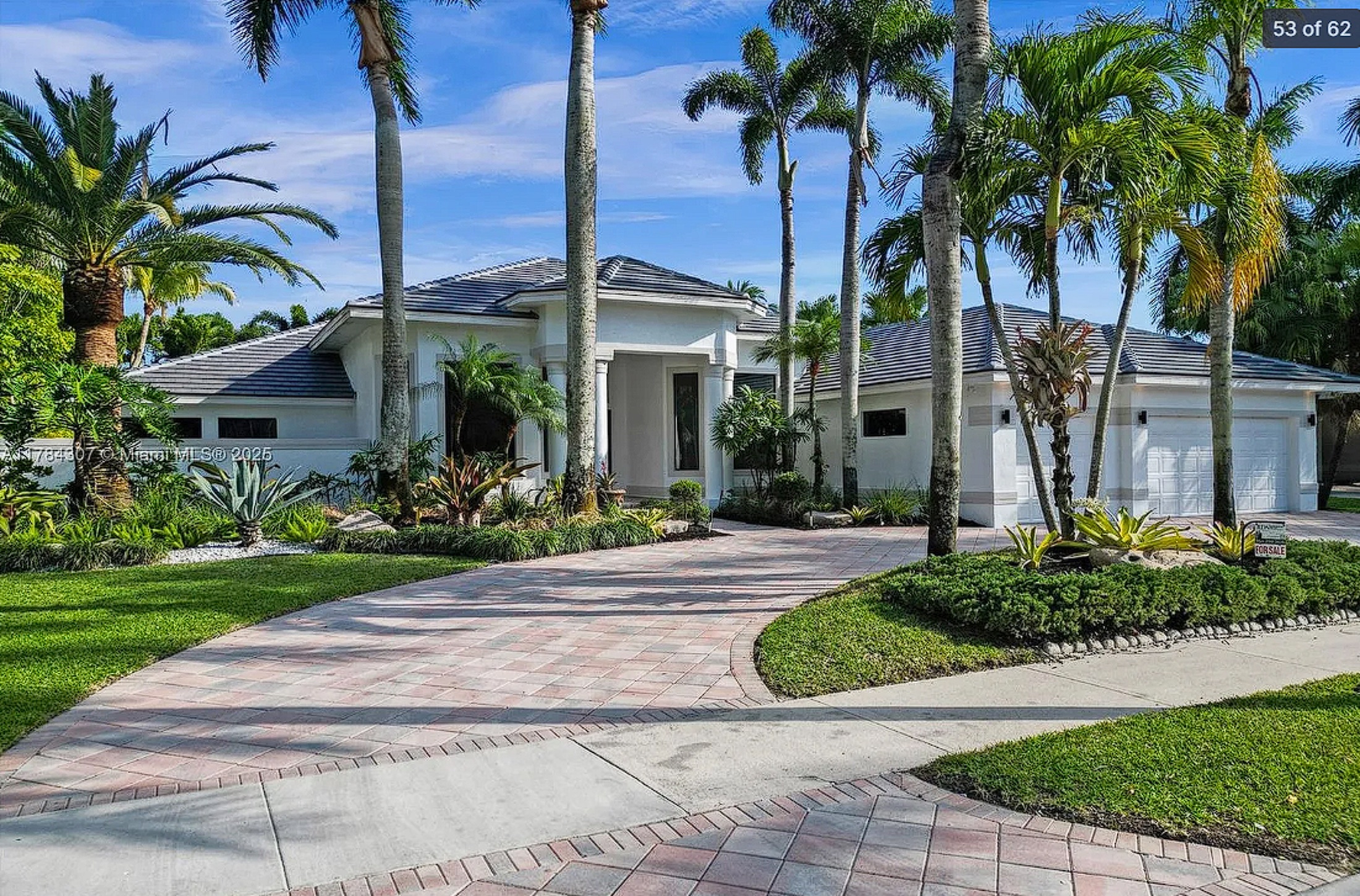 Poinciana Ct (Exterior) — after