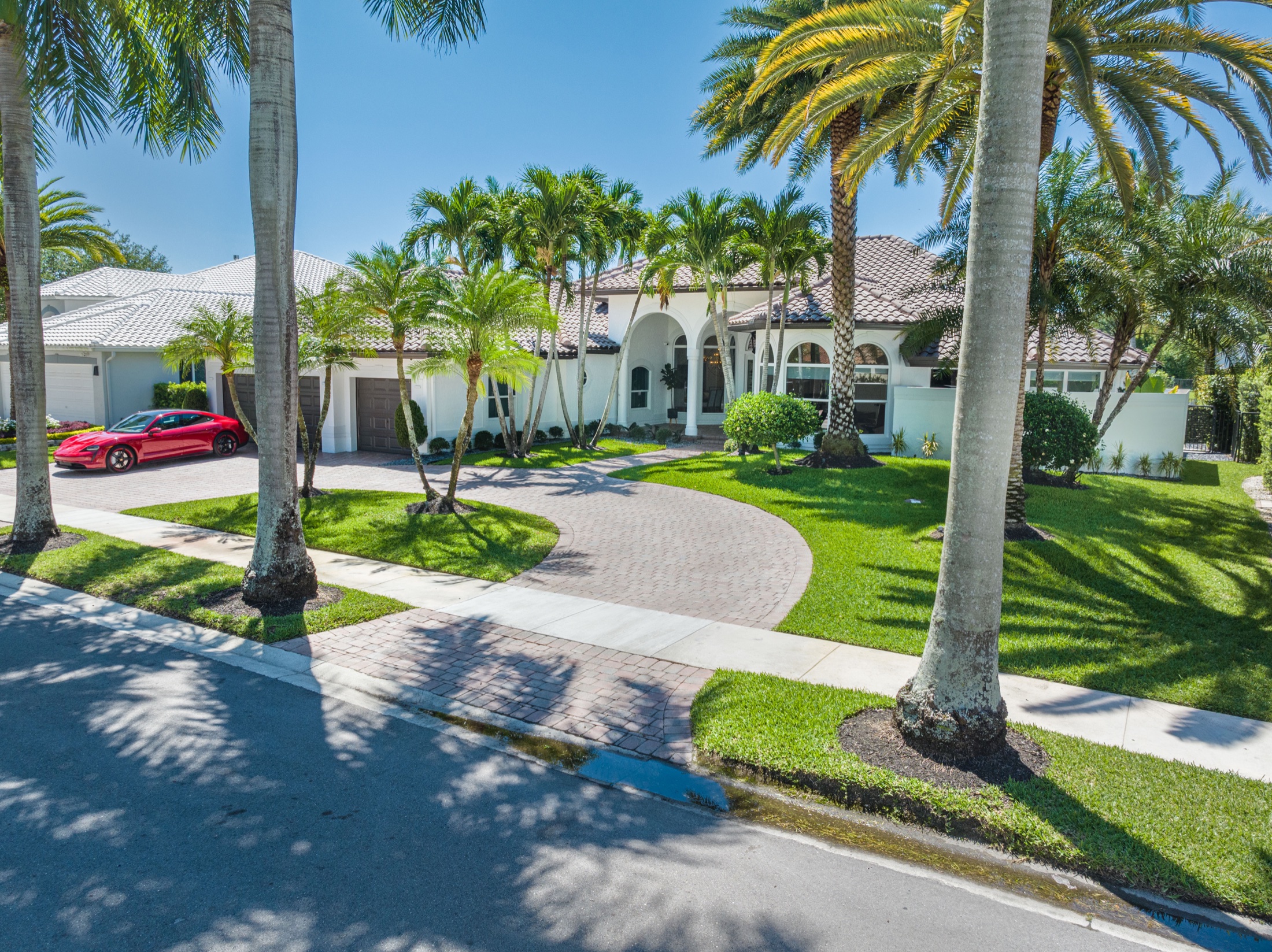 Poinciana — Lakefront Renovation & Pool