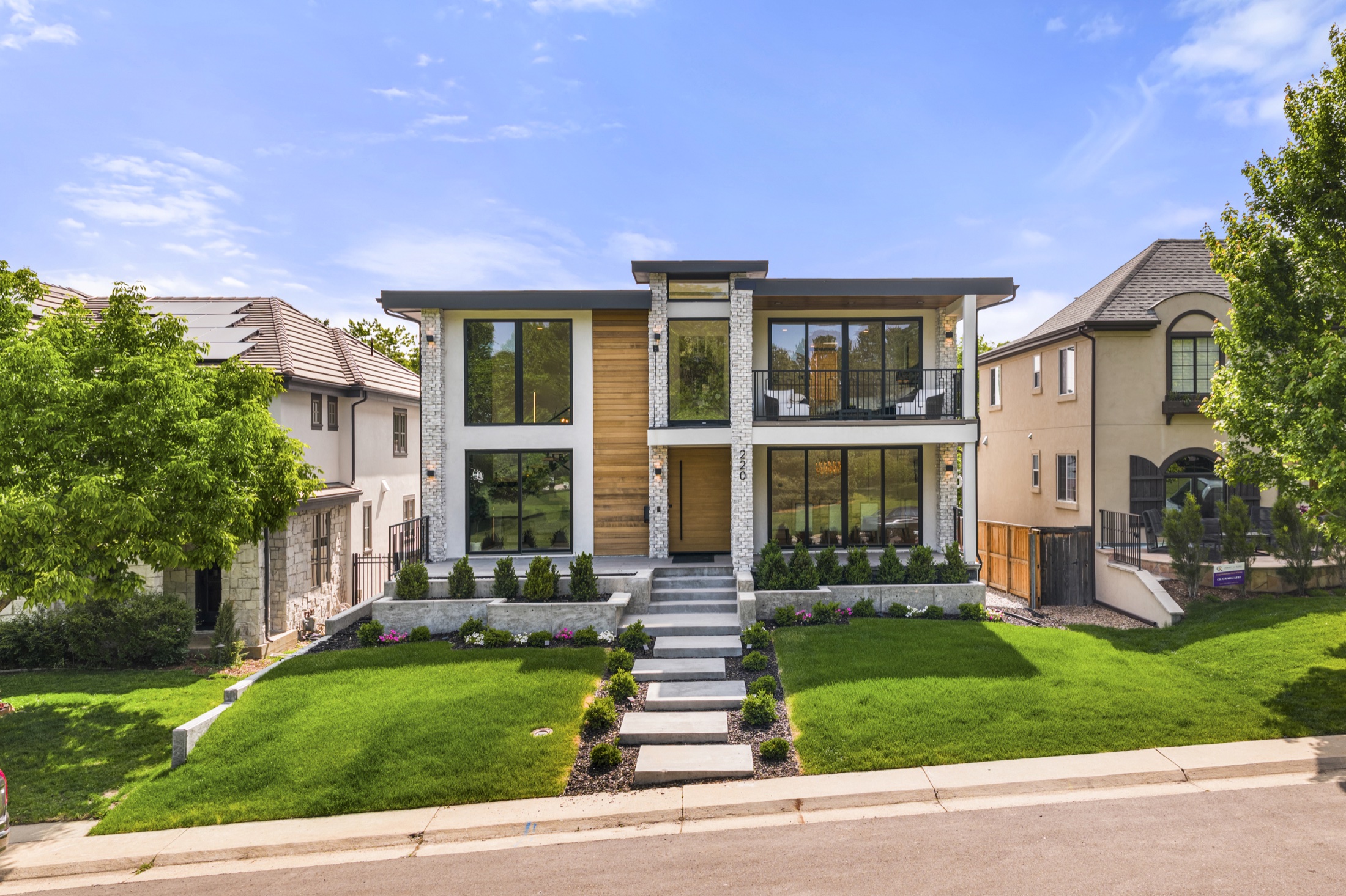 Glencoe — Modern Residence